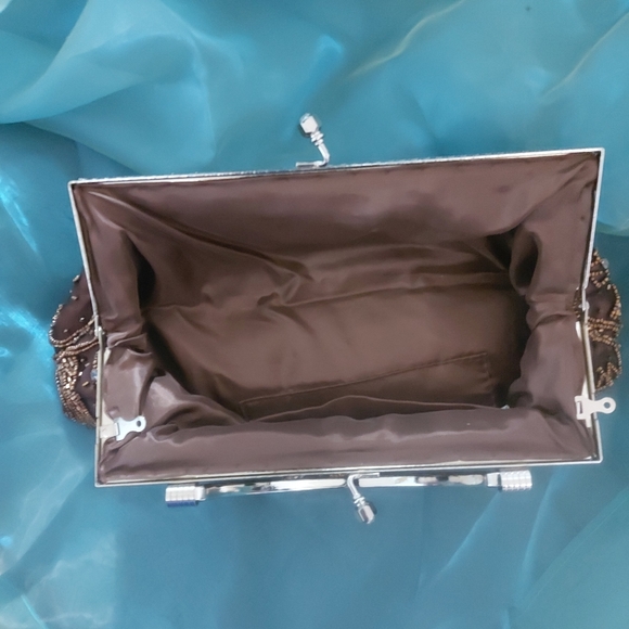 2/$50 Unique sequin/ beaded party purse - Picture 5 of 7